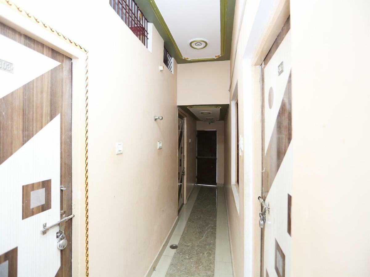 Spot On 45585 Hotel Aakash Ganga Varanasi Exterior foto